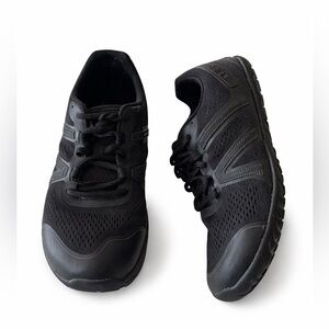Xero HFS Barefoot Sneakers Size 7